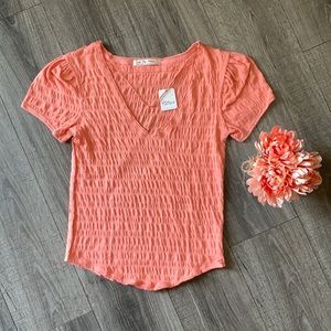 NWT- We The Free - Burnt Coral Short Puff Sleeve V-Neck T-Shirt Size Medium
